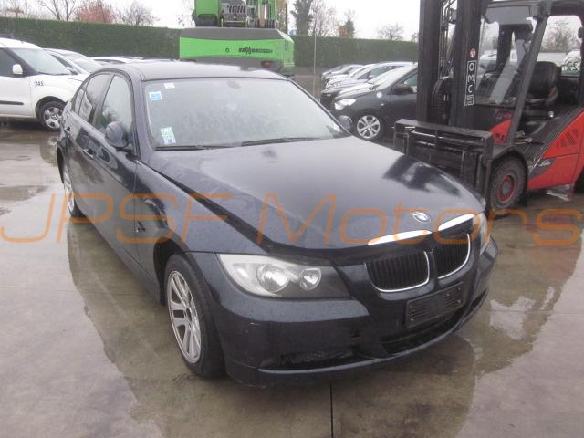 BMW 320 (E90)